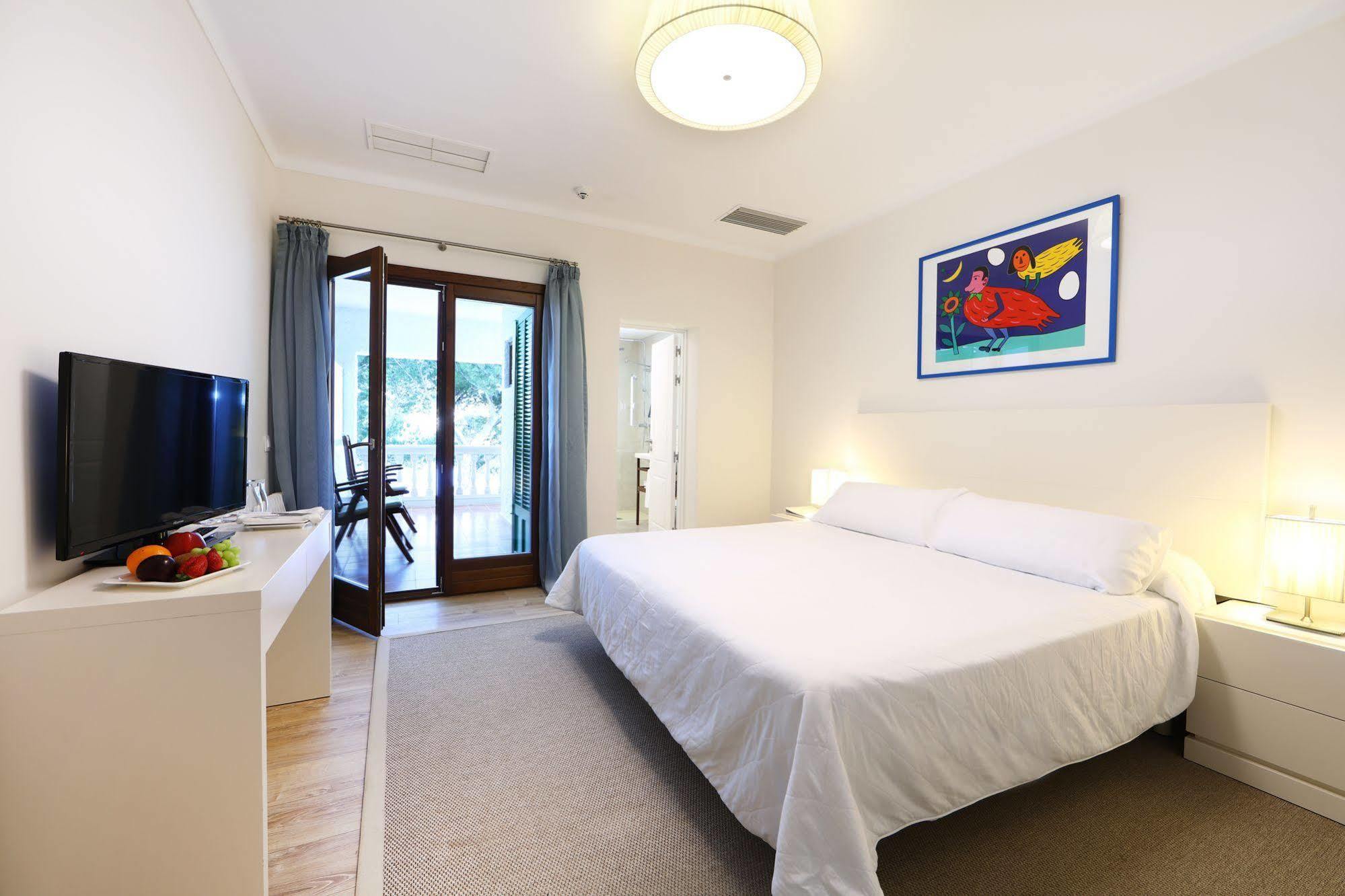 Cap Vermell Beach Hotel Каньямель Экстерьер фото